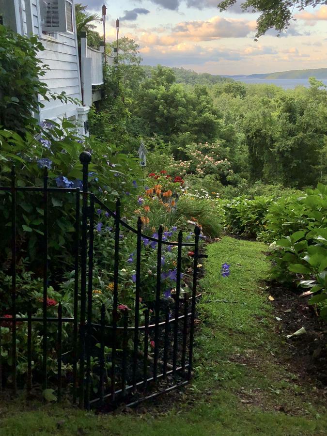 Renwick Clifton House B&B Saugerties Extérieur photo